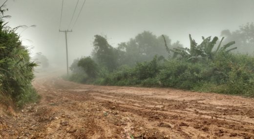 Vers Phoukout - Brouillard et boue