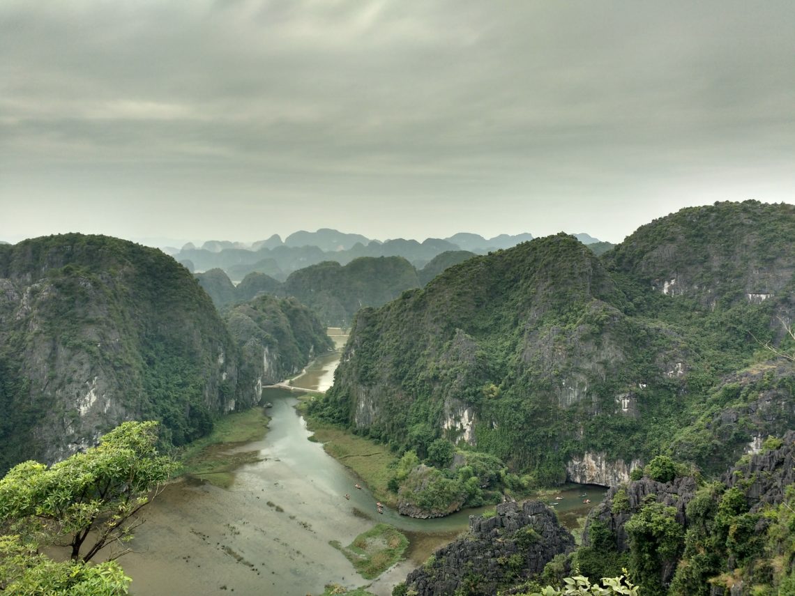 Montagnes dans le nord du Vietnam