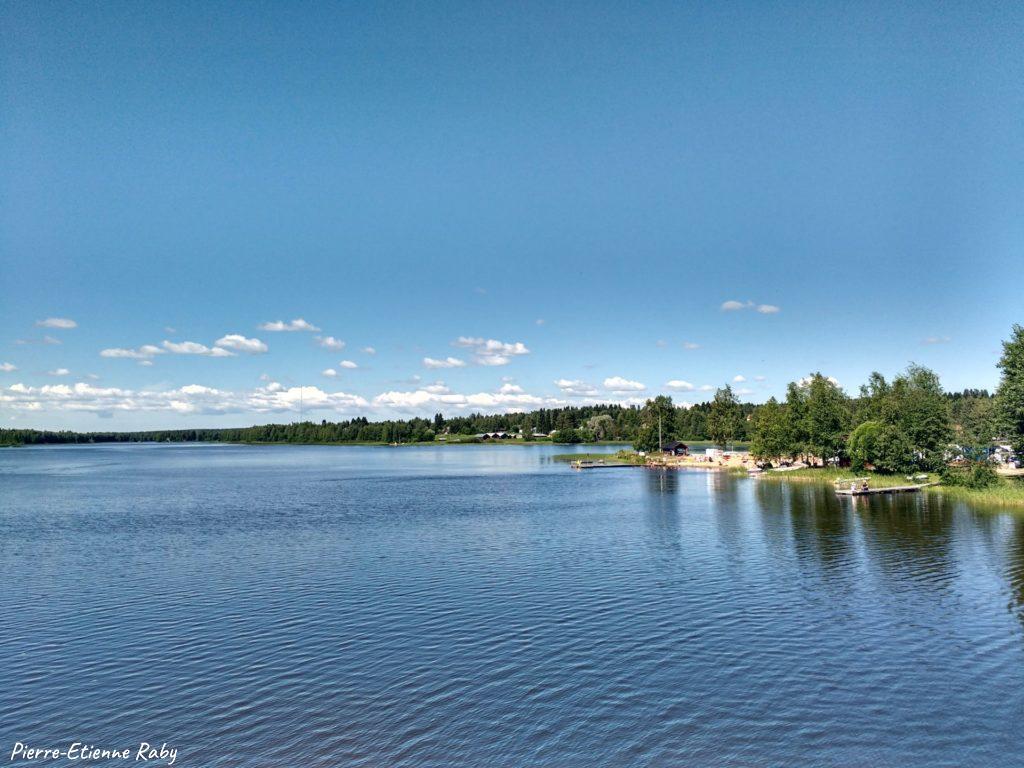 lac quiétude pays nordique scandinavie finlande